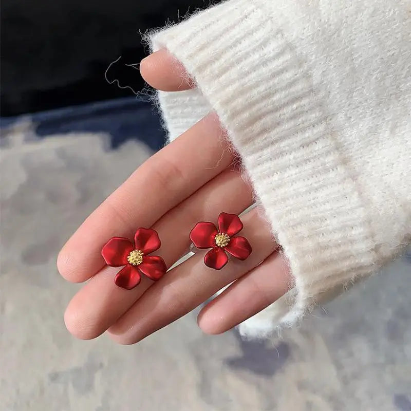 Glimmering Petals - Exquisite Fashion Earrings