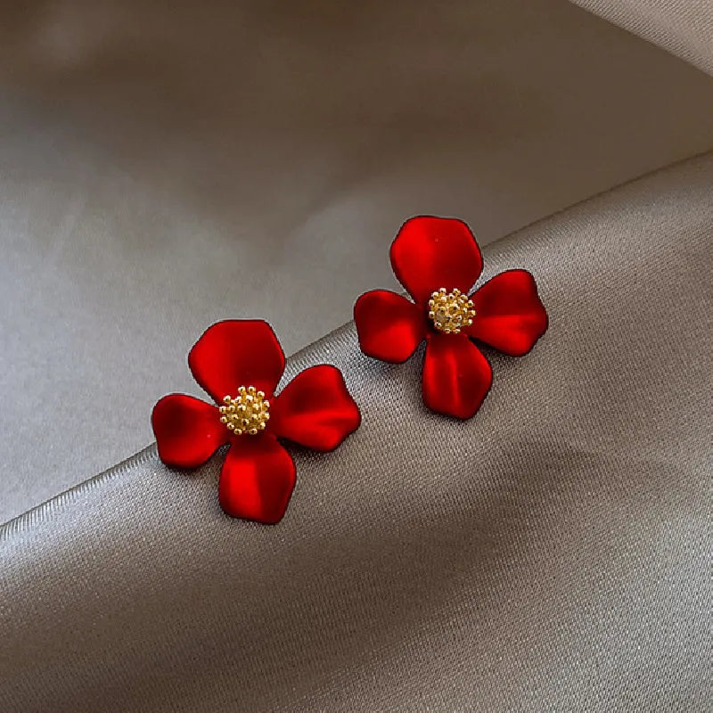 Glimmering Petals - Exquisite Fashion Earrings