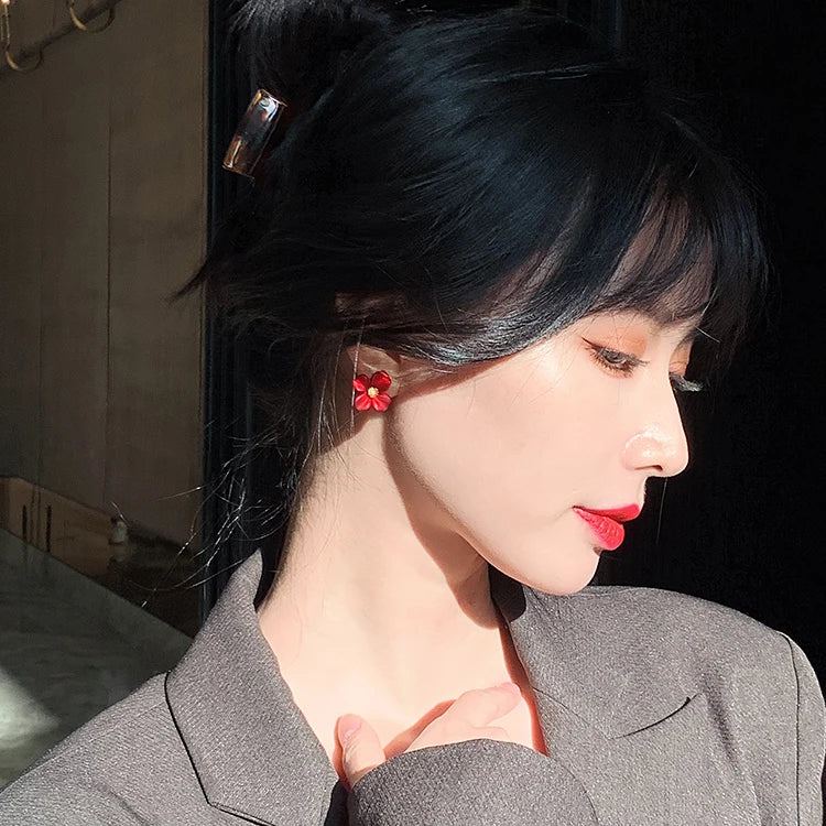 Glimmering Petals - Exquisite Fashion Earrings