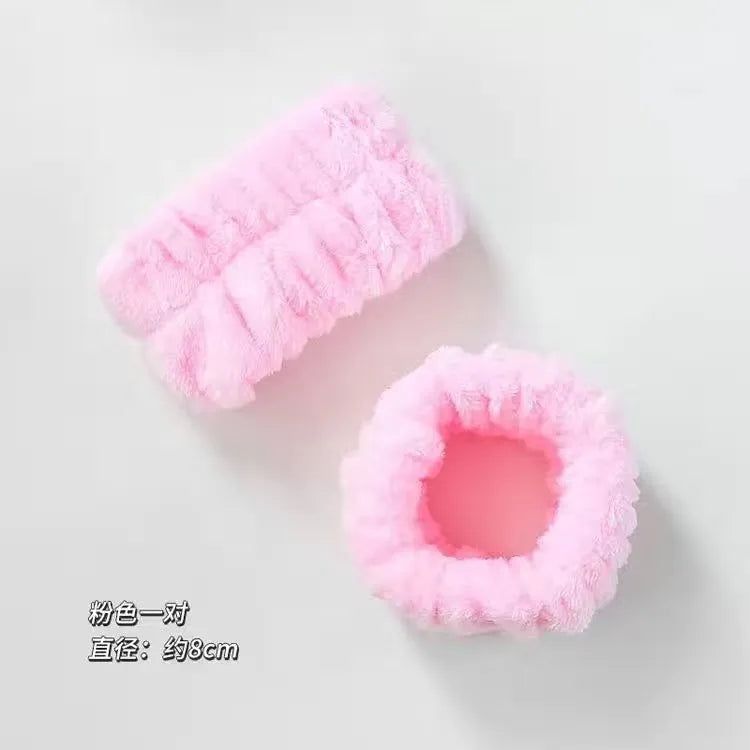 Duo Bliss: Wash-Friendly Face and Wrist Bands