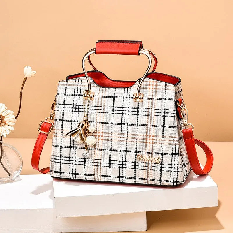 Geometric Elegance - Unveiling the Perfect Crossbody Bag