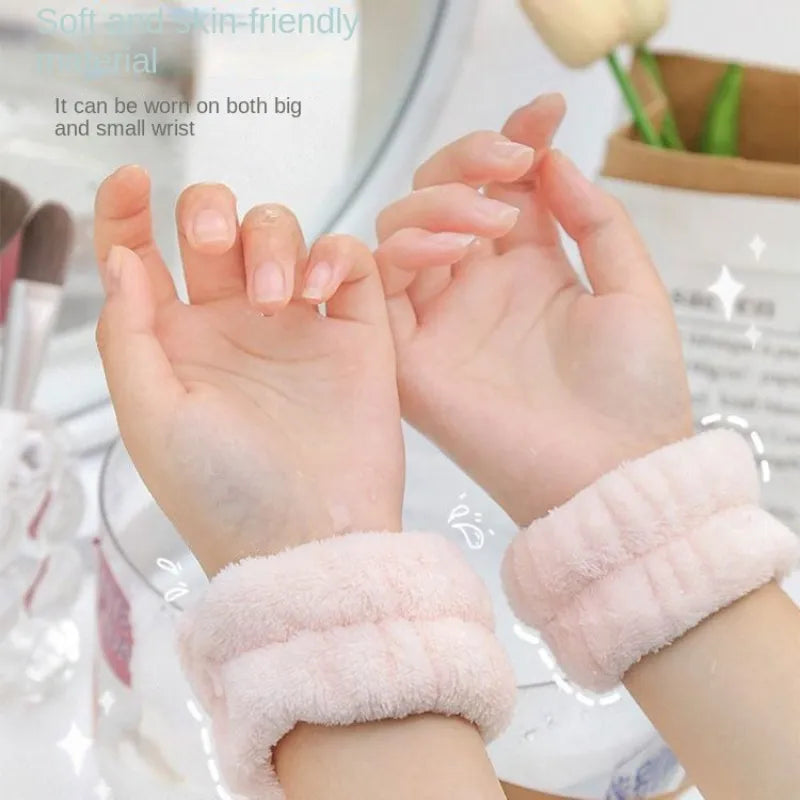 Duo Bliss: Wash-Friendly Face and Wrist Bands