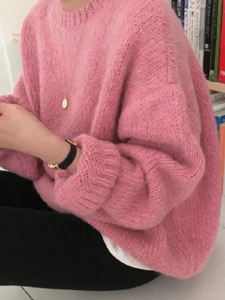 Cozy Chic: Women's Oversize Knit Long Sleeve Sweater