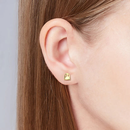 Trustdavis Earrings – Fine Elegance with a Trendy Twist