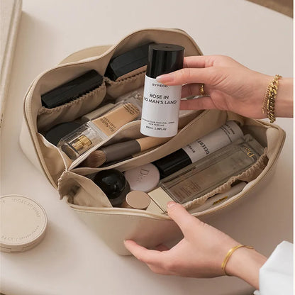 Chic Essentials: Beauty Case Organizer